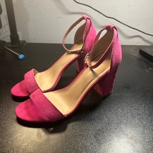 PINK HIGH HEELS